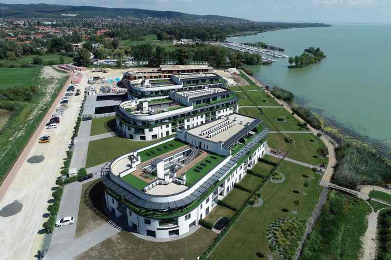 új építésű lakópark Balaton közelében